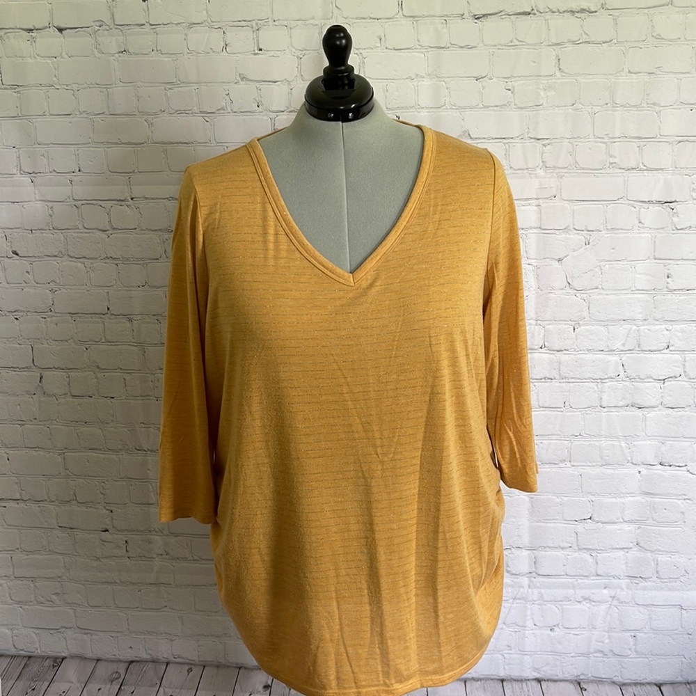 LANE BRYANT SIZE 26/28 3/4 SLEEVE RUCHED SIDE BLOUSE, GOLD, V NECK